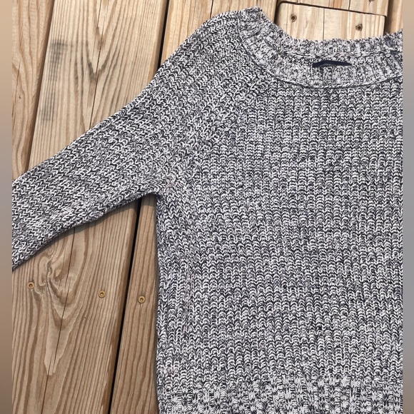 American Eagle black & white knitted sweater - Picture 3 of 6